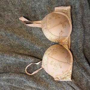 Victoria Secret padded 38B bra